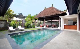 Santi Mandala Villa & Spa